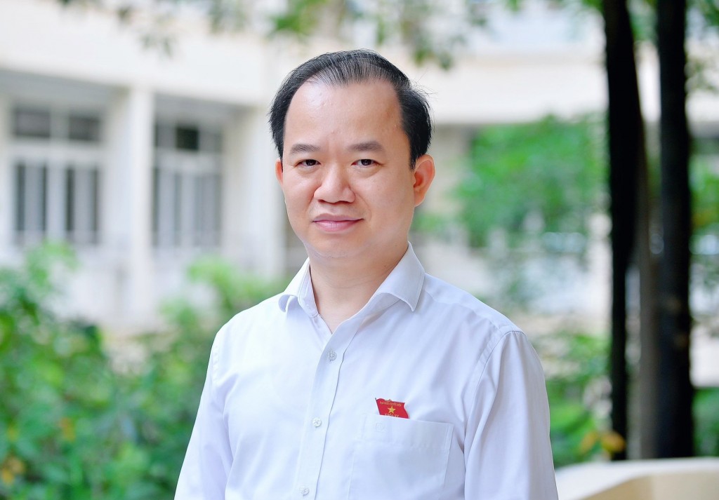 PGS.TS Bùi Hoài Sơn - Ủy viên Thường trực Ủy ban Văn hóa, Giáo dục của Quốc hội nhấn mạnh, văn hóa, với sức mạnh mềm của mình, đang đứng trước cơ hội làm nên những điều kỳ diệu trong kỷ nguyên số hóa, nơi giá trị truyền thống và hiện đại cùng hòa quyện để