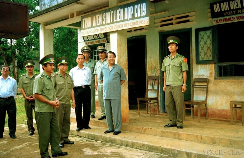 Đồng chí Trần Đức Lương - Nhà lãnh đạo có nhiều đóng góp quan trọng cho sự nghiệp đổi mới, phát triển đất nước và bảo vệ Tổ quốc