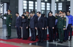 Đoàn đại biểu TP Hà Nội viếng nguyên Chủ tịch nước Trần Đức Lương