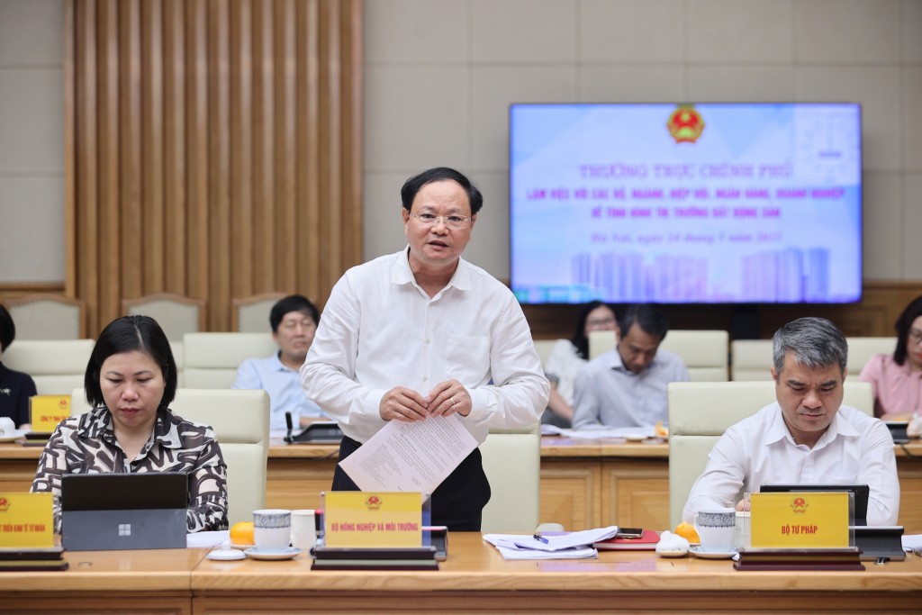 Đại diện các bộ, ngành phát biểu - Ảnh: VGP/Nhật Bắc