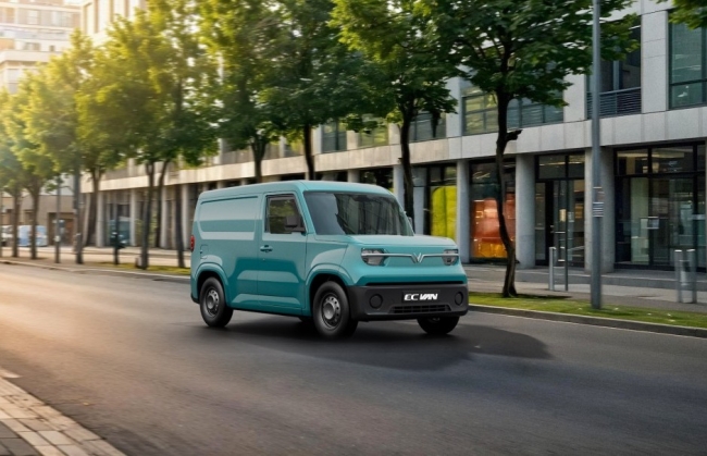 Khách hàng nhận ngay 10 triệu đồng khi đặt cọc sớm xe điện chở hàng Vinfast EC Van
