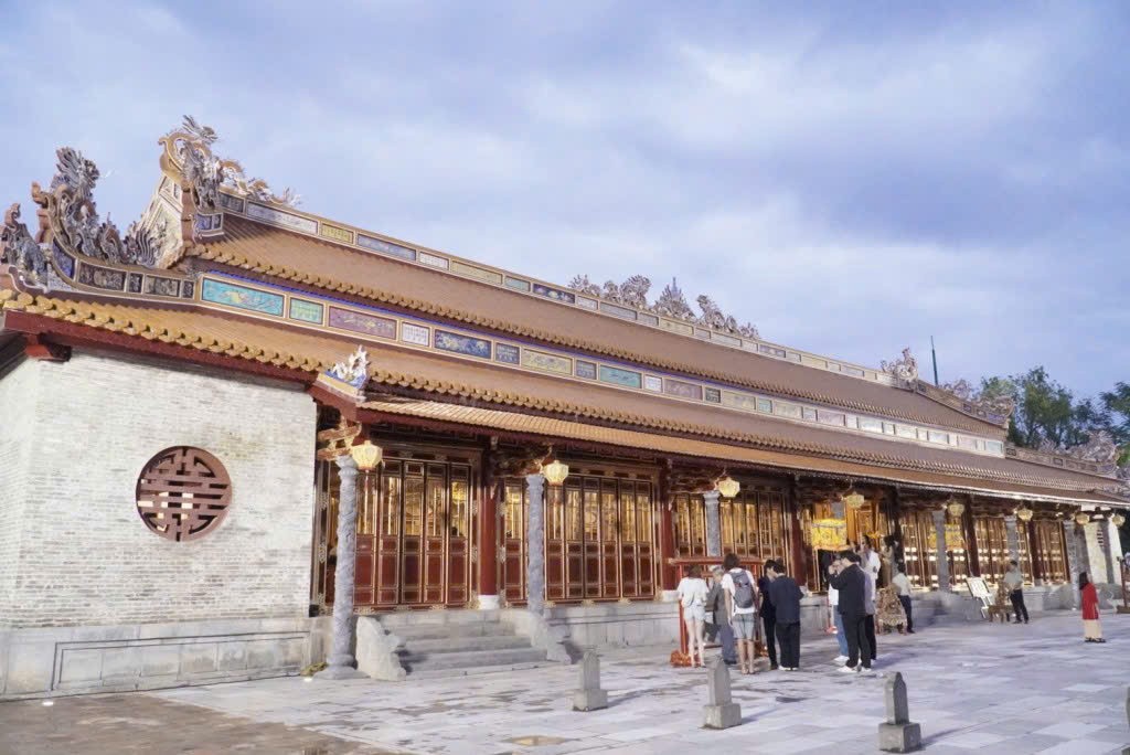 Điện Thái Hòa là ngôi điện quan trọng nhất trong Đại Nội Huế, ghi dấu lịch sử thăng trầm của 13 vị Hoàng đế nhà Nguyễn (Ảnh Đ.Minh)