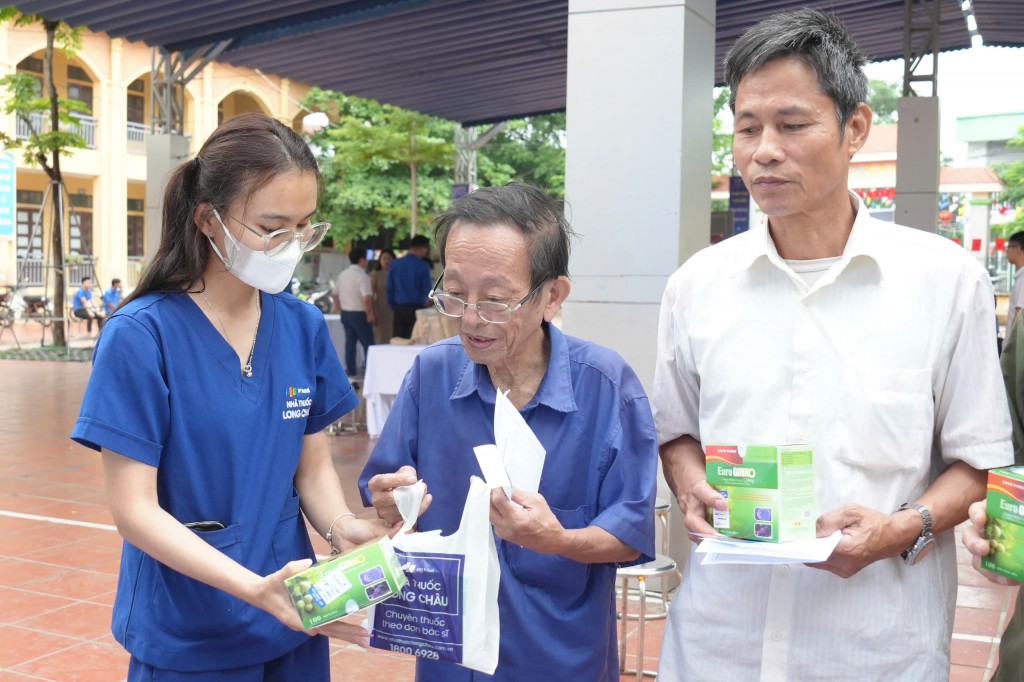 Thầy thuốc trẻ Thủ đô xung kích, vươn mình trong kỷ nguyên số Thầy thuốc trẻ Thủ đô xung kích, vươn mình trong kỷ nguyên số