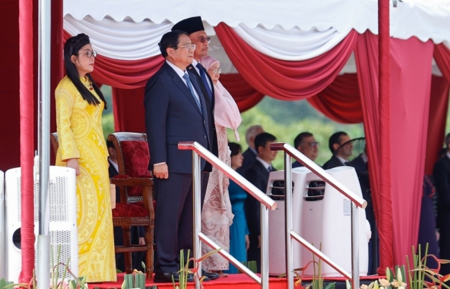 Thủ tướng Anwar Ibrahim chủ trì lễ đón Thủ tướng Phạm Minh Chính thăm chính thức Malaysia