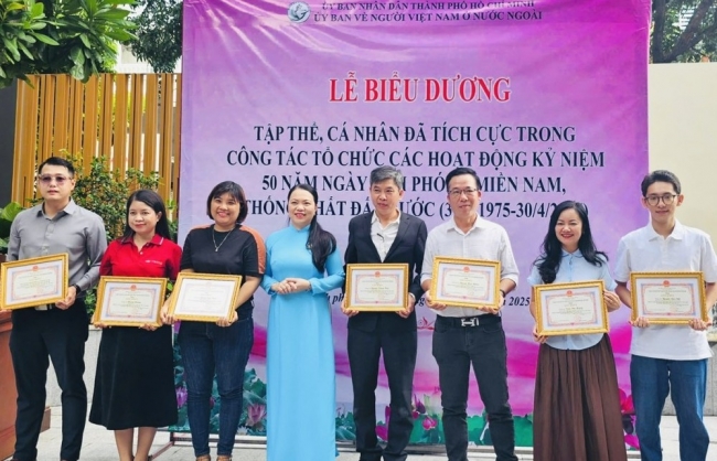 Báo chí góp sức, cùng lan toả hình ảnh đẹp của kiều bào