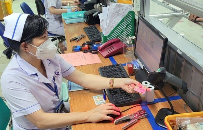 Tạo thuận lợi cho người dân và cơ sở y tế trong quá trình khám chữa bệnh