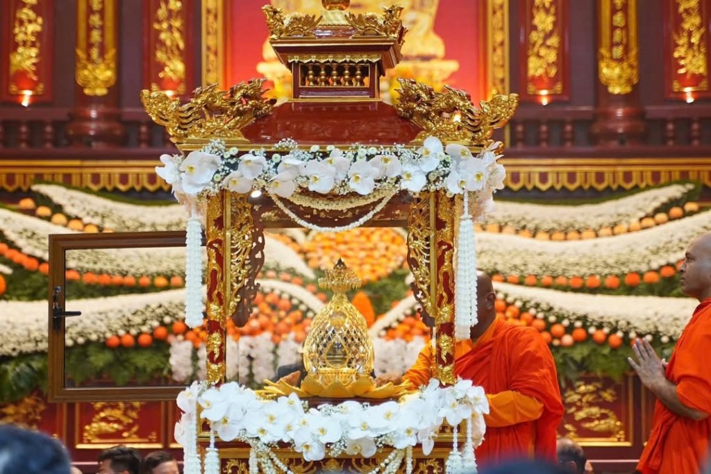 Đây là lần đầu tiên xá lợi Đức Phật được cung thỉnh tới Việt Nam nói chung và Yên Tử nói riêng. Đây là lần đầu tiên xá lợi Đức Phật được cung thỉnh tới Việt Nam nói chung và Yên Tử nói riêng.