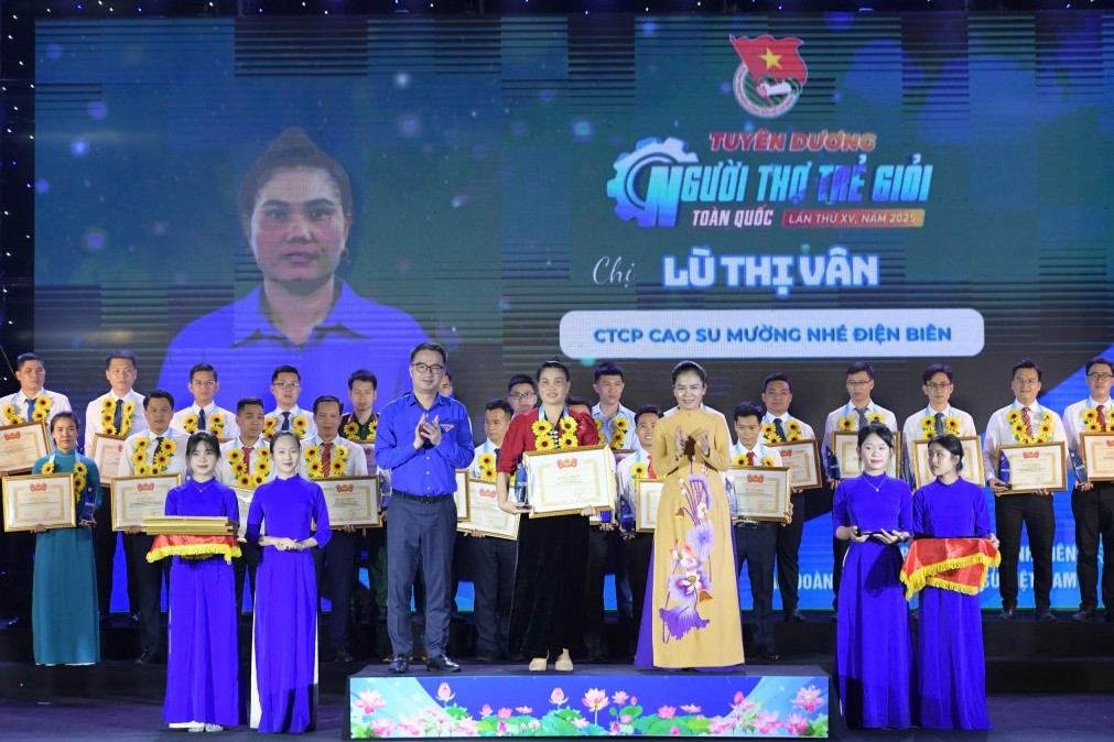 Tự hào thế hệ "bàn tay vàng" thời đại mới