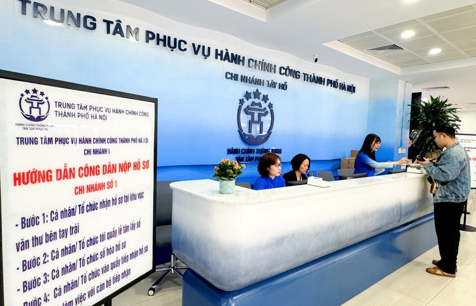 Tiếp nhận 100% hồ sơ trực tuyến đối với một số TTHC