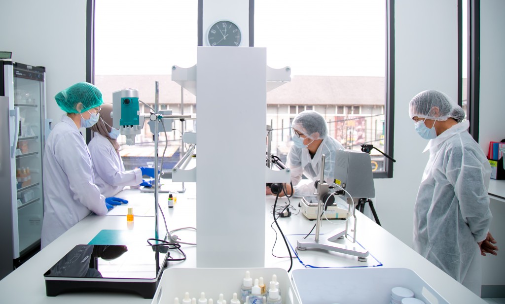 8 trường Đại học New Zealand đều nằm trong top 2% các trường ĐH tốt nhất thế giới, với mức đầu tư cho nghiên cứu lên đến 1,4 tỷ NZD/năm
