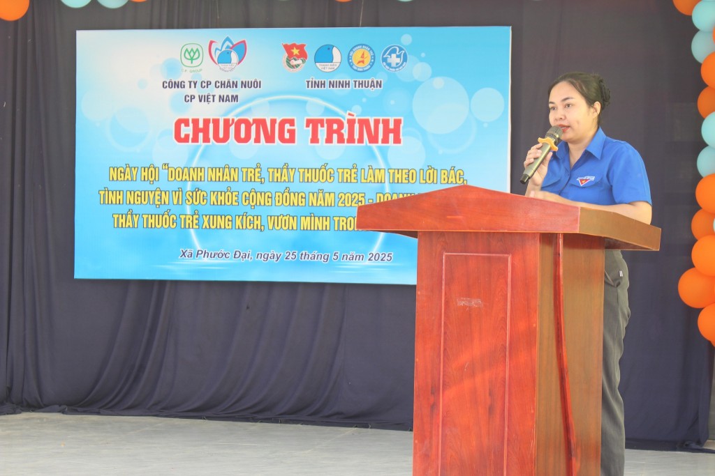 Đồng chí Tạ Yên Thị Lâm Hội, Phó Bí thư Tỉnh đoàn Ninh Thuận phát biểu tại Ngày hội