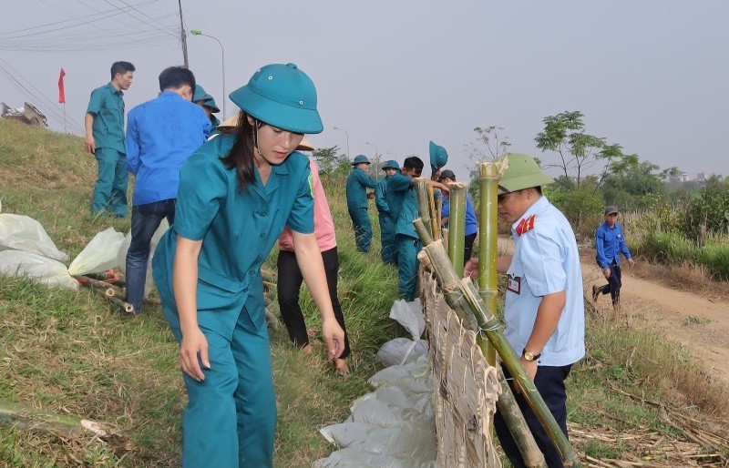 Tăng cường kiểm tra, gia cố tuyến đê trọng yếu trước mùa mưa bão