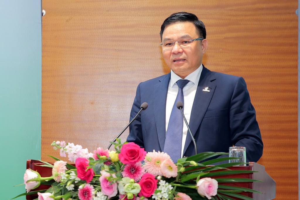 Chủ tịch HĐTV Petrovietnam Lê Mạnh Hùng khẳng định, việc hợp tác toàn diện giữa Petrovietnam và Tập đoàn Hòa Phát sẽ tạo ra một bước tiến chiến lược trong sự phát triển của hai tập đoàn