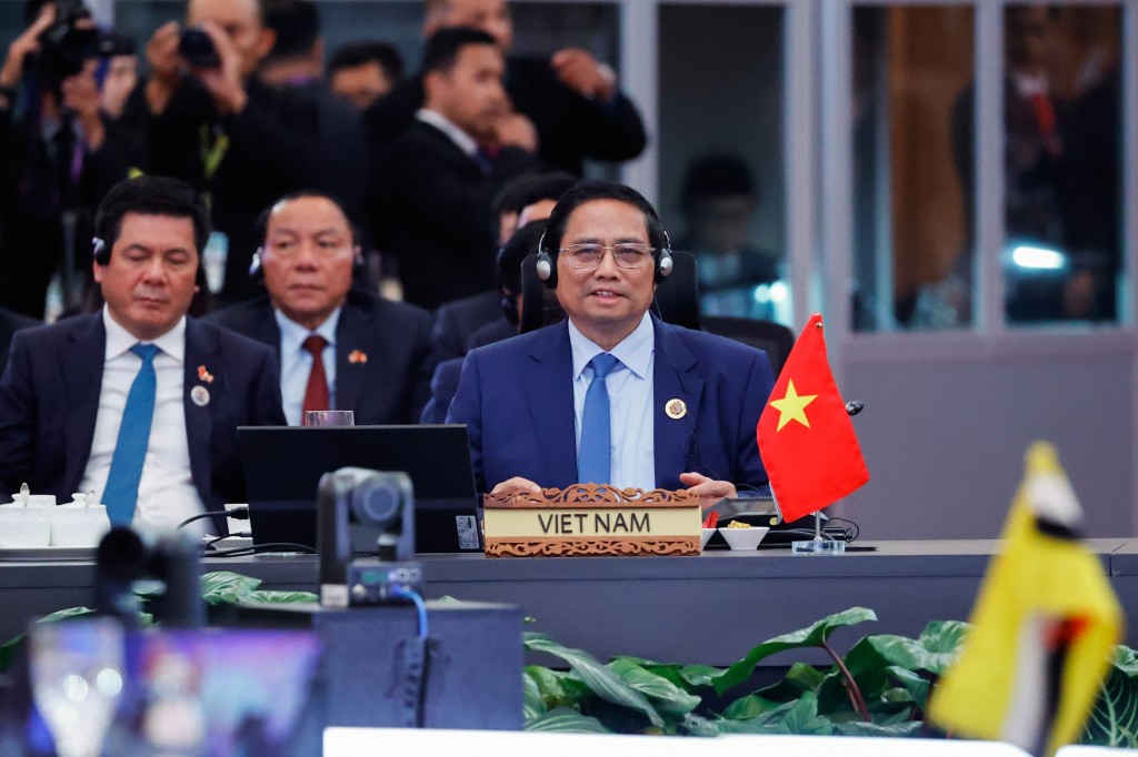 Thủ tướng đề nghị tăng cường kết nối giữa các trung tâm tài chính của ba khu vực - Ảnh: VGP/Nhật Bắc