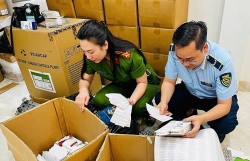 Quyết liệt đẩy lùi nạn buôn lậu, hàng giả, hàng nhái