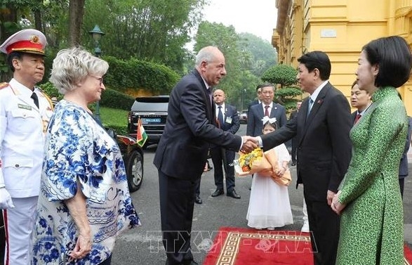Chủ tịch nước Lương Cường chủ trì lễ đón chính thức Tổng thống Hungary