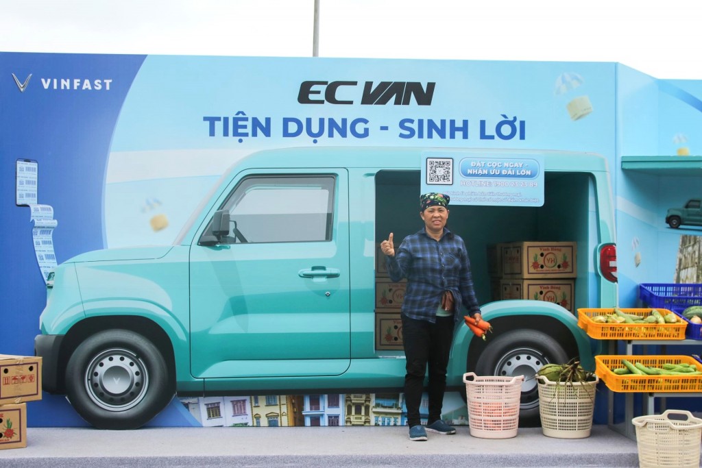VinFast EC Van trở thành vũ khí sinh lời mới cho người trẻ