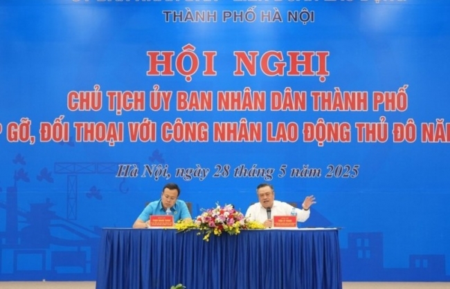 Chủ tịch UBND TP Hà Nội gỡ bài toán nhà ở xã hội cho công nhân