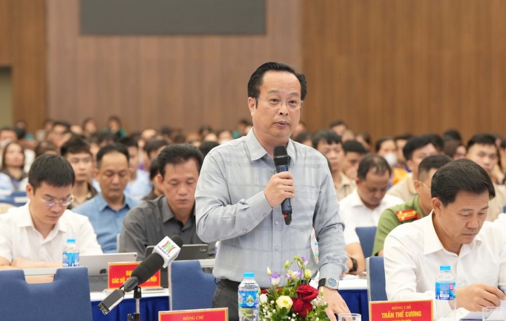Chủ tịch UBND TP Hà Nội gỡ bài toán nhà ở xã hội cho công nhân