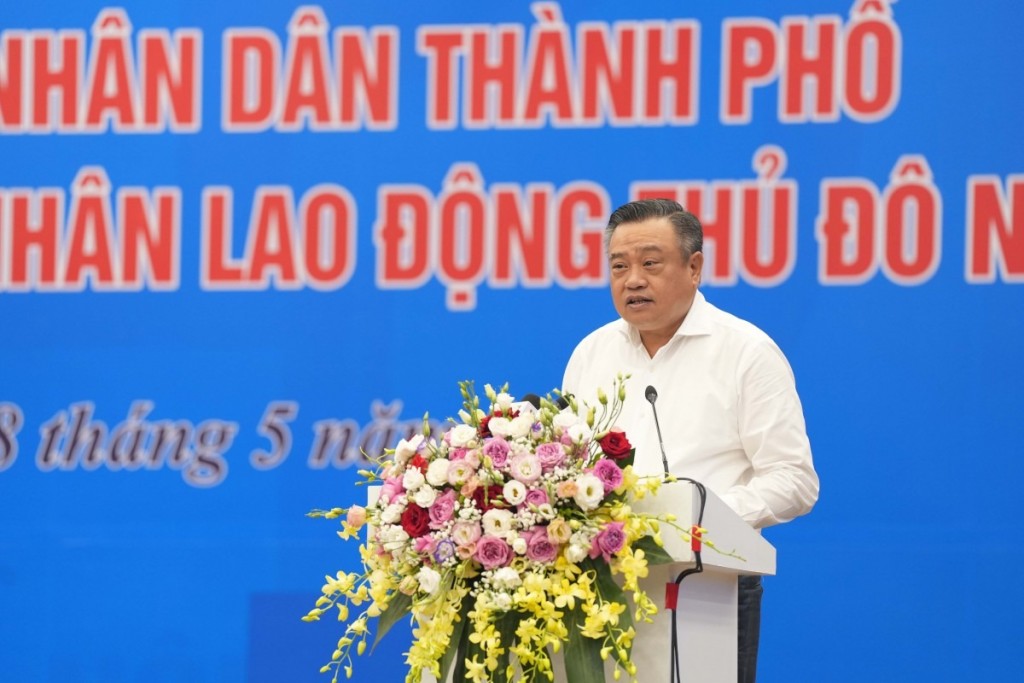 Chủ tịch UBND TP Hà Nội gỡ bài toán nhà ở xã hội cho công nhân