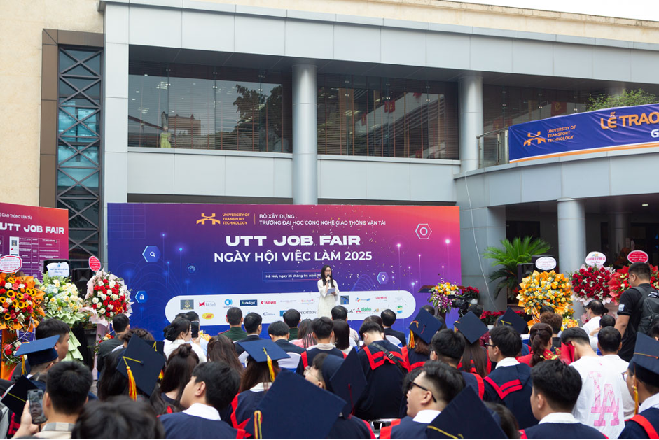 Ngày hội việc làm UTT Job Fair 2025