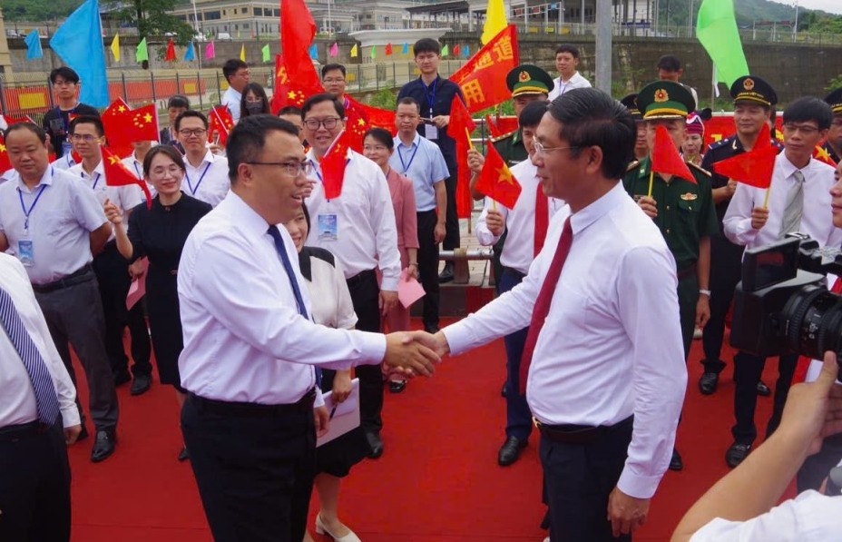 Công bố khởi động công năng xuất nhập cảnh cho du khách