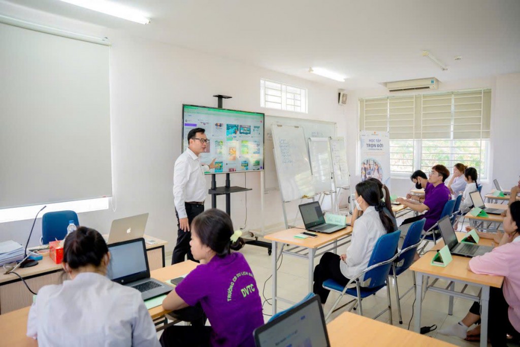 trường Cao đẳng Du lịch Đà Nẵng đã tiến hành tích hợp giáo trình “Học tập trọn đời” vào chương trình chính quy của nhà trường