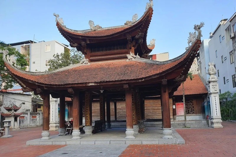 Di tích lịch sử - nghệ thuật đình Bái Ân - Quán Cây, Ao cá