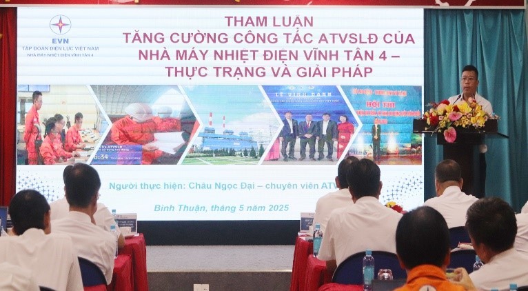 Đại diện các đơn vị tham luận tại Hội nghị