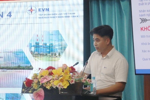 Đại diện các đơn vị tham luận tại Hội nghị