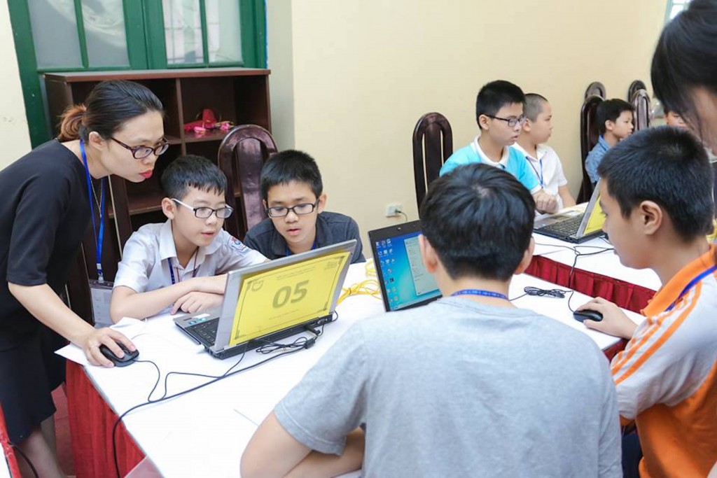 Nụ cười, ánh mắt trẻ thơ là động lực lớn lao