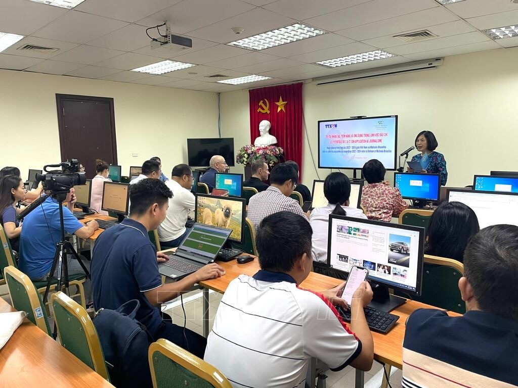 Công tác đào tạo nhân lực cho báo chí ngành văn hóa cần chú ý đến mĩ cảm, đạo đức người làm báo (Ảnh minh họa)