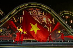 Du khách Đà Nẵng hào hứng với đêm tổng duyệt Khai mạc lễ hội pháo hoa quốc tế lớn nhất lịch sử