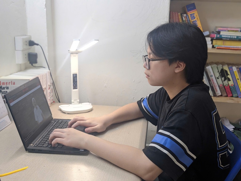 Hành trình giữ con trẻ an toàn trên thế giới mạng