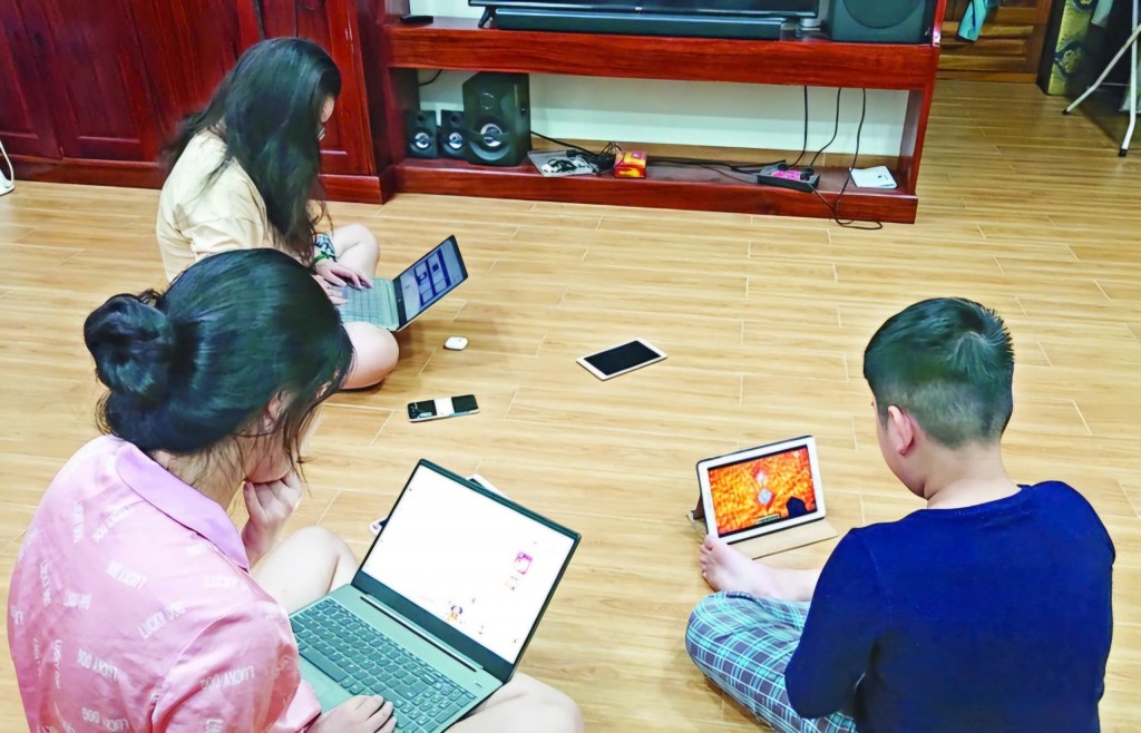 Hành trình giữ con trẻ an toàn trên thế giới mạng