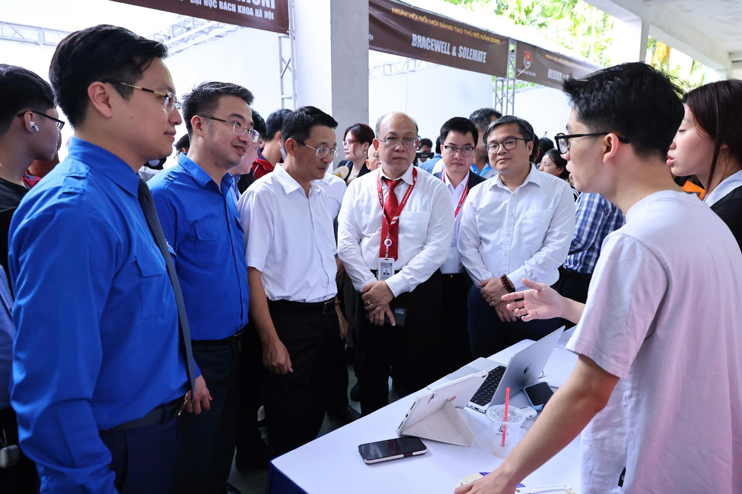 Bùng nổ ý tưởng khởi nghiệp, kết nối start-up và nhà đầu tư