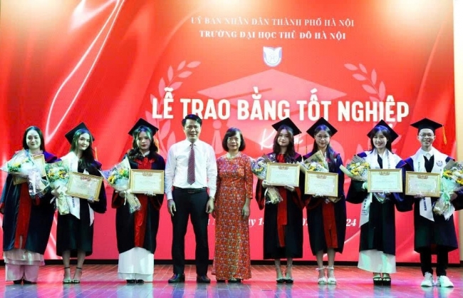 Khi nhà trường và doanh nghiệp đồng hành: Cơ hội việc làm rộng mở