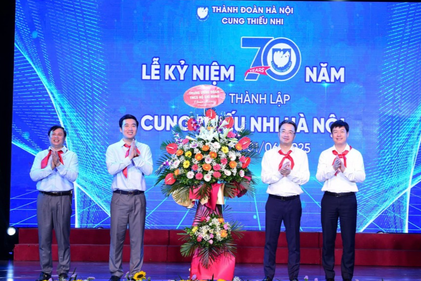 70 năm bền bỉ góp sức giáo dục, bồi dưỡng tài năng trẻ