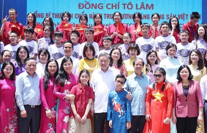 Tổng Bí thư Tô Lâm thăm hai trường học chuyên biệt tại Hà Nội