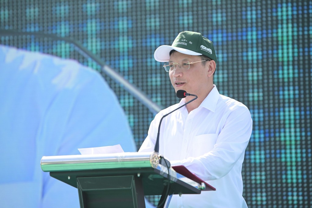 Ông Nghiêm Xuân Cường, Phó Chủ tịch UBND tỉnh Quảng Ninh phát biểu tại chương trình.
