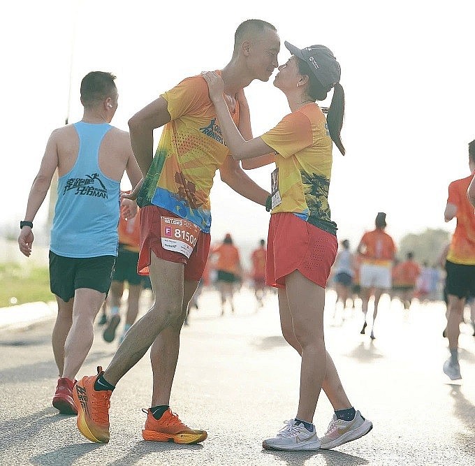 Đây là cơ hội để các cặp đôi thể hiện tình cảm của mình Đây là cơ hội để các cặp đôi thể hiện tình cảm của mình