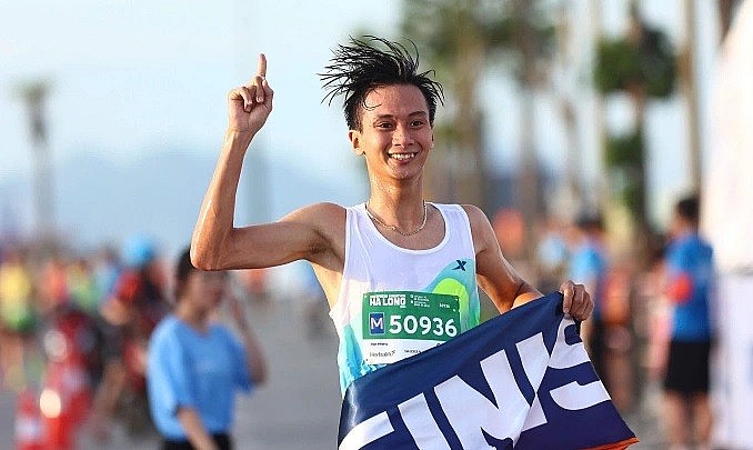 Quảng Ninh: Ấn tượng giải chạy VnExpress Marathon Hạ Long 2025