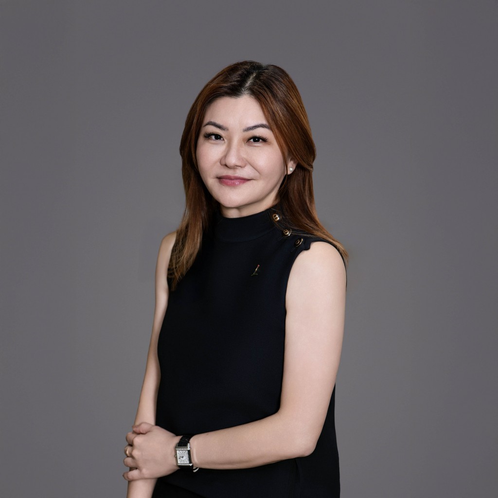 Bà Jaselyn Wan, Giám đốc Khối vận hành nhà ở của CLD (Việt Nam) chia sẻ về cam kết của CapitaLand trong việc hỗ trợ giáo dục và nâng tầm cộng đồng, hưởng ứng chuỗi hoạt động tổng kết năm học của chương trình “Trường học CapitaLand Hy vọng”