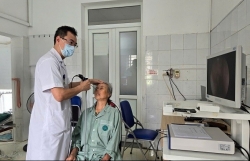 Phẫu thuật khối u vùng mũi cho cụ bà 94 tuổi
