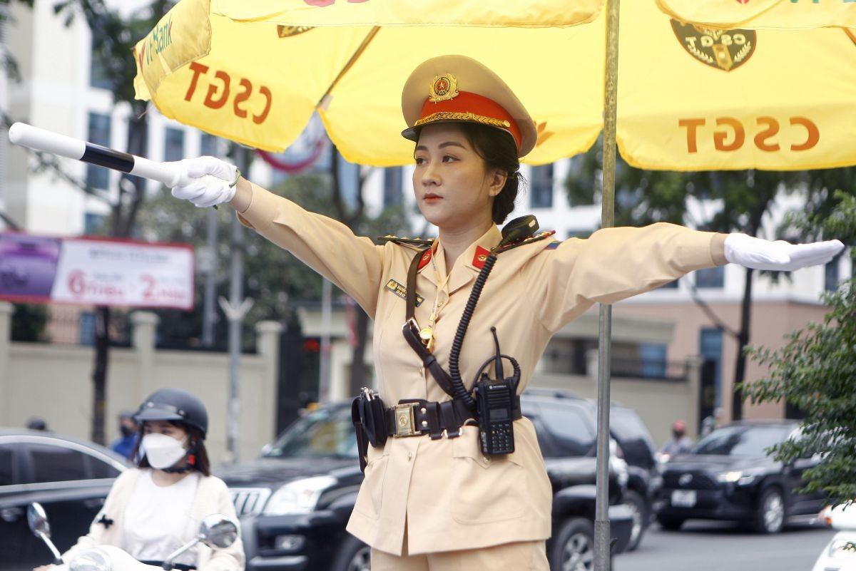 Hà Nội triển khai 23 nhiệm vụ trọng tâm nhằm nâng cao hiệu quả công tác bảo đảm trật tự, an toàn giao thông