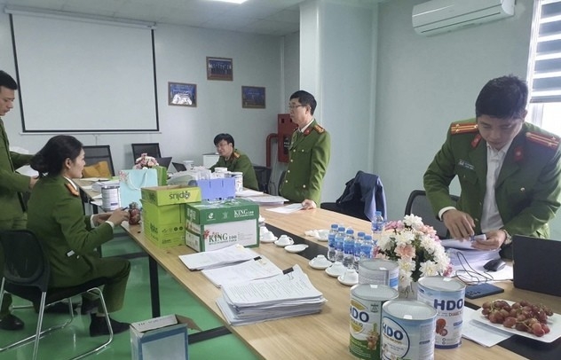 Kỳ 1: Rúng động với hàng trăm tấn thuốc, thực phẩm chức năng, sữa giả