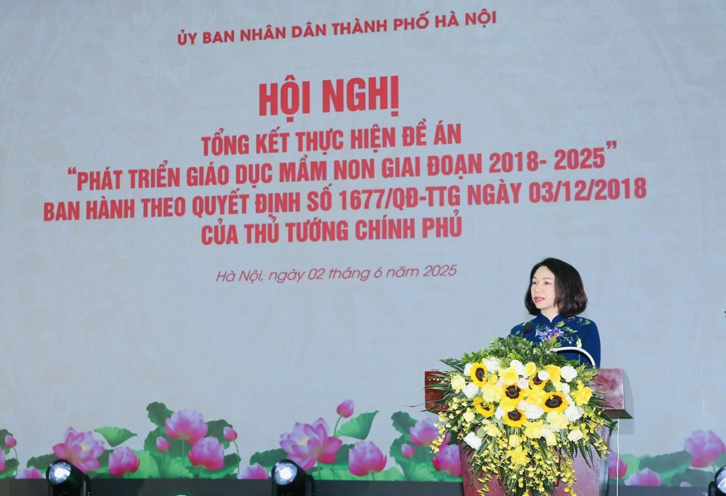 Phó Chủ tịch UBND TP Hà Nội Vũ Thu Hà phát biểu tại hội nghị