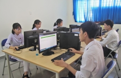 Long An "khơi nguồn" tri thức, "dệt" tương lai