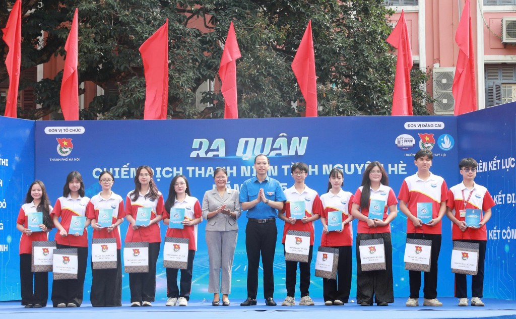 Tuổi trẻ Thủ đô bùng nổ trong mùa hè chuyển đổi số