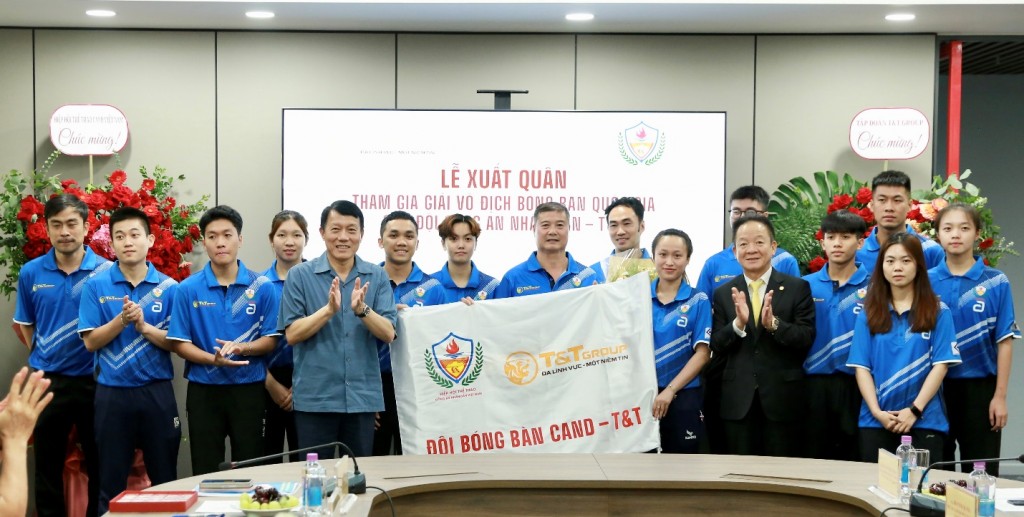 Câu chuyện bầu Hiển – Lê Đình Đức đã trở thành nguồn cảm hứng mạnh mẽ cho cộng đồng.